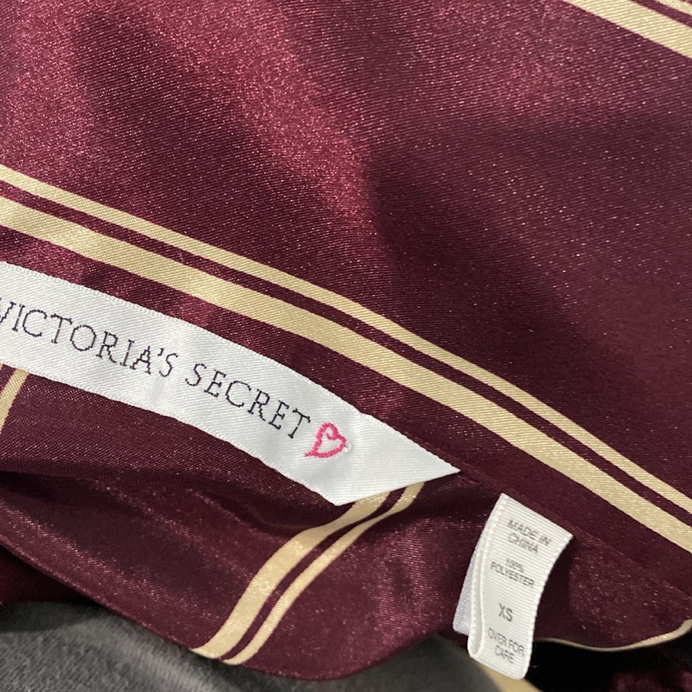 Vintage 90’s Victoria’s Secret Burgundy & Gold Stripe Satin Pajama Set| Size XS - Picture 5 of 10